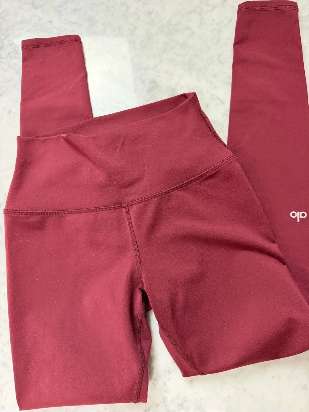 ALO Yoga Burgundy Leggings